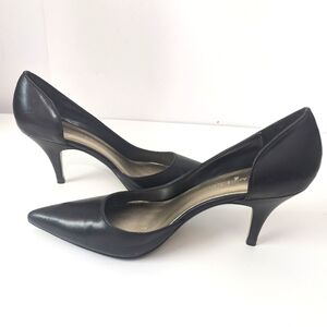 Anne Klein Black Pointed Toe Heels 6.5